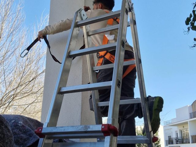 empresa multiservicios realizando reformas integrales